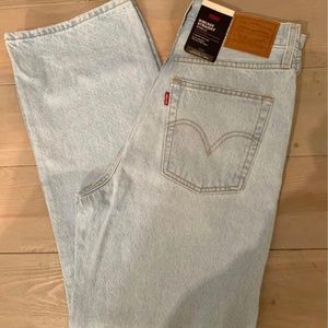 Levi’s Ribcage Jeans - size 27 x 27